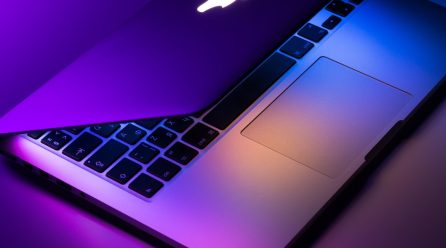 Odkrywaj moc i elegancję MacBook Pro: praktyczne porady dla użytkowników