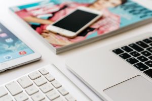 Czy warto inwestować w używane tablety i komputery poleasingowe?